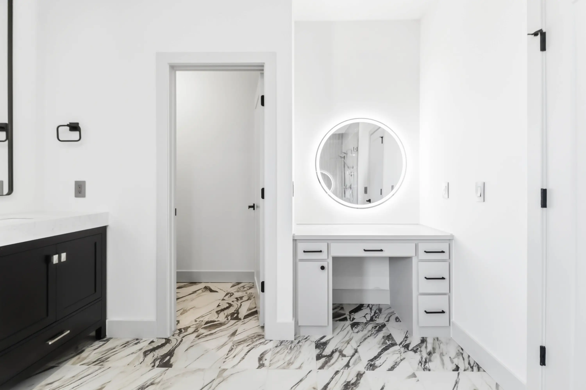 Moonridge II - 11 Dressing area