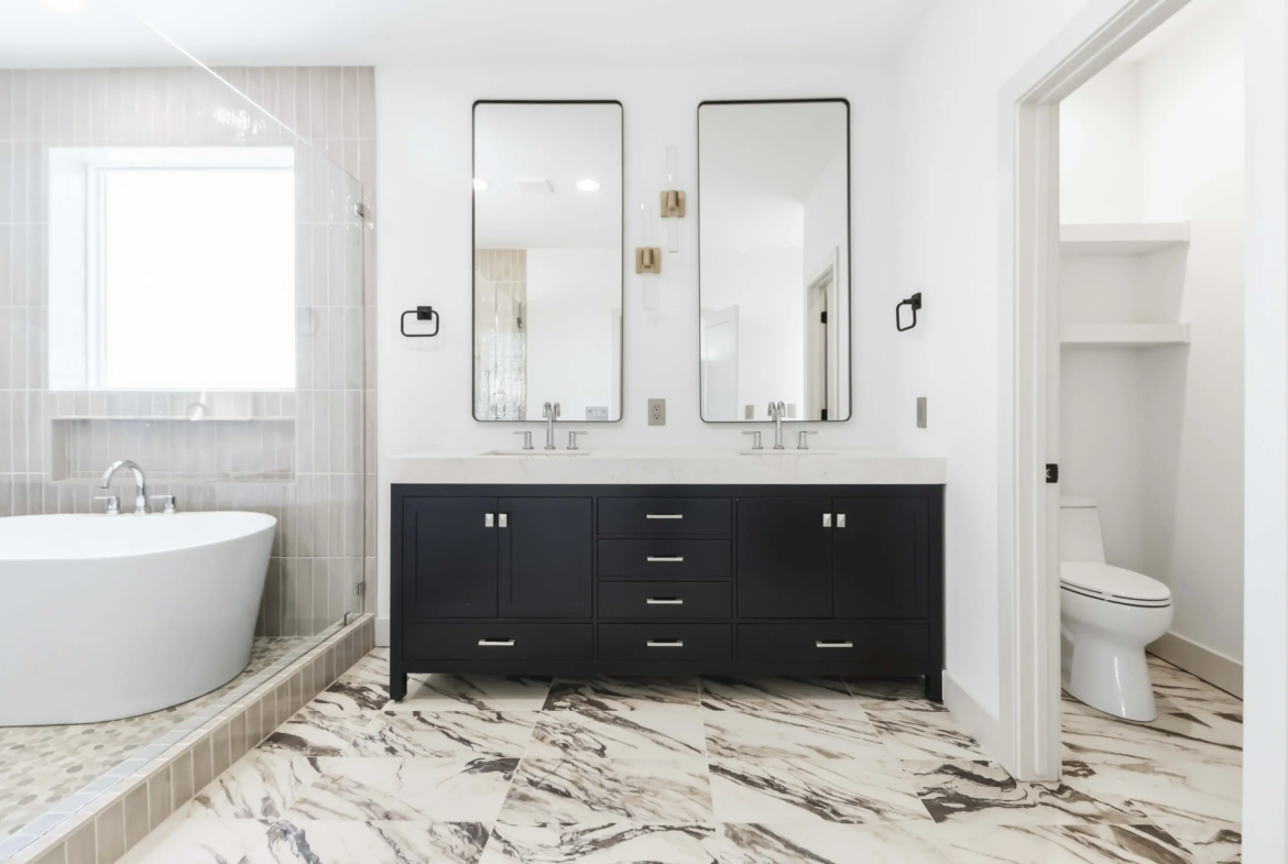 Moonridge II - 7 Bathroom area