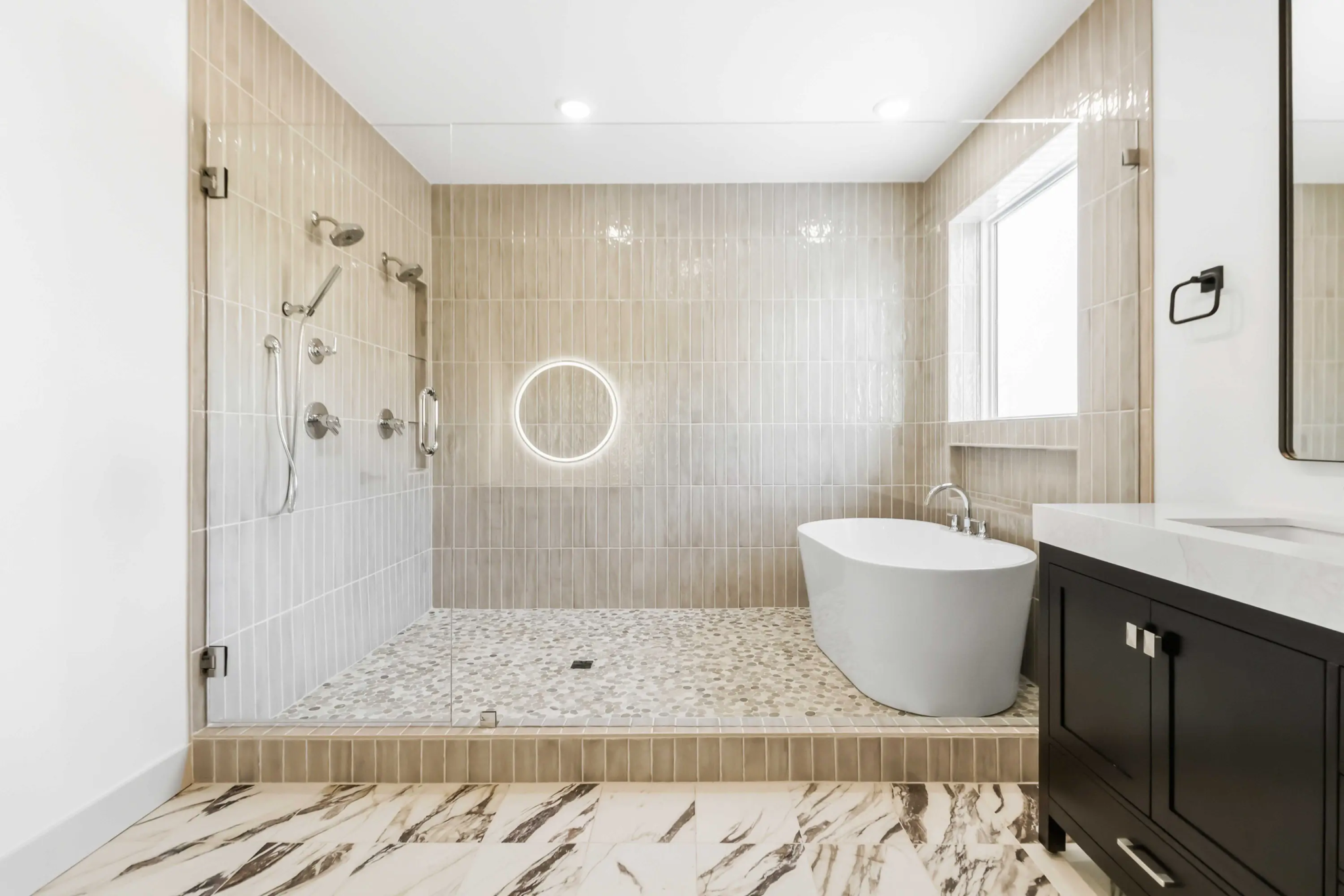 Moonridge II - 8 - Bathroom Area