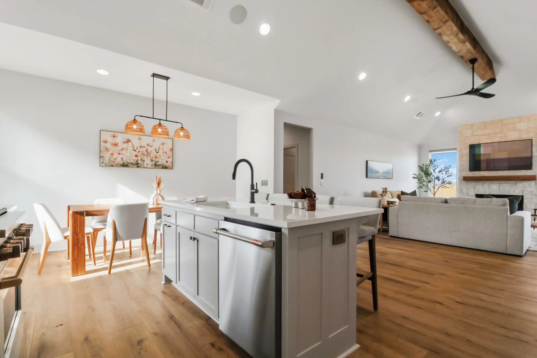 Peachstone interior 7 (1)