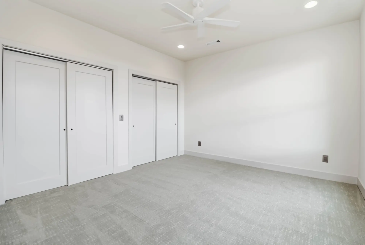 Starlight interior 16